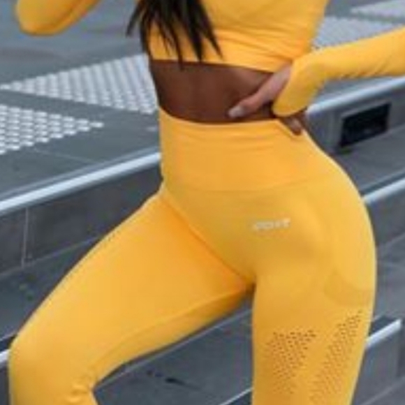 echt yellow leggings